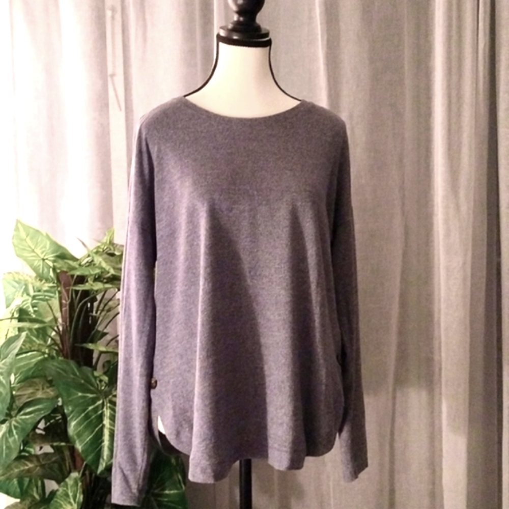 ⚜️ Como Vintage Long Sleeve Top - Picture 2 of 9